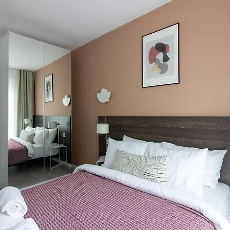 Daire Charming And Chic 2br W Parking #84 İstanbul